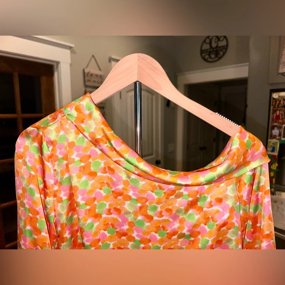 NWT Endless Blu Boutique Drape Shoulder Floral Print Cuff Neckline Button Sleeve